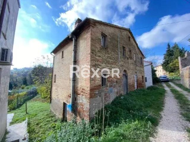 Rustico in vendita a Santa Lucia, Sant'Angelo in Pontano