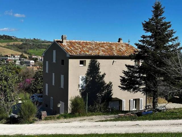 Rustico in vendita a Marche, Macerata