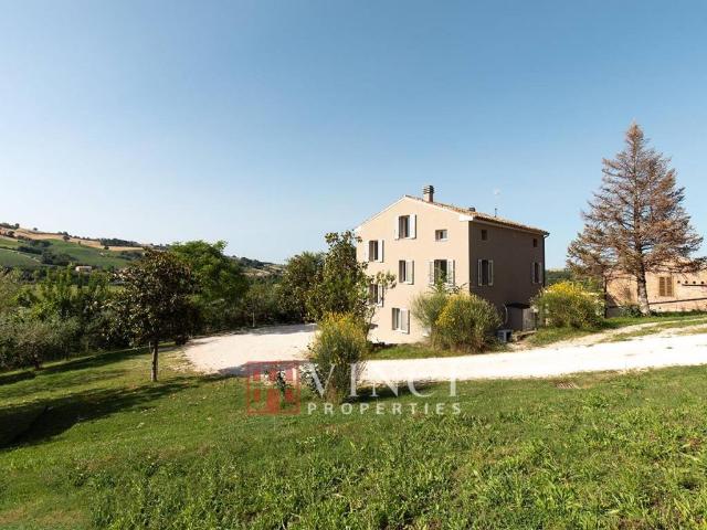 Rustico in vendita a Marche, Macerata
