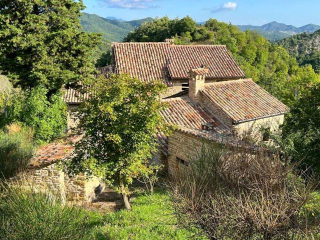 Rustico in vendita a Marche, Pesaro E Urbino