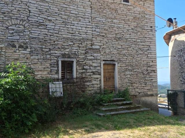 Rustico in vendita a Sant'anna D'alfaedo, Veneto