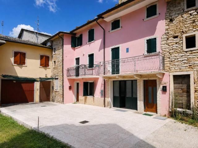 Rustico in vendita a Sant'anna D'alfaedo, Veneto