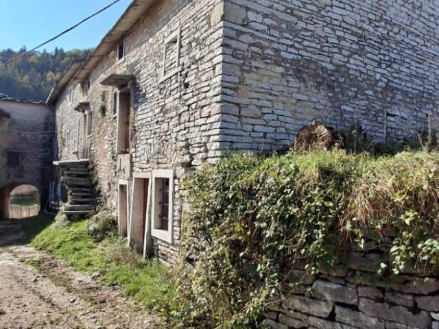 Rustico in vendita a Sant'anna D'alfaedo, Veneto