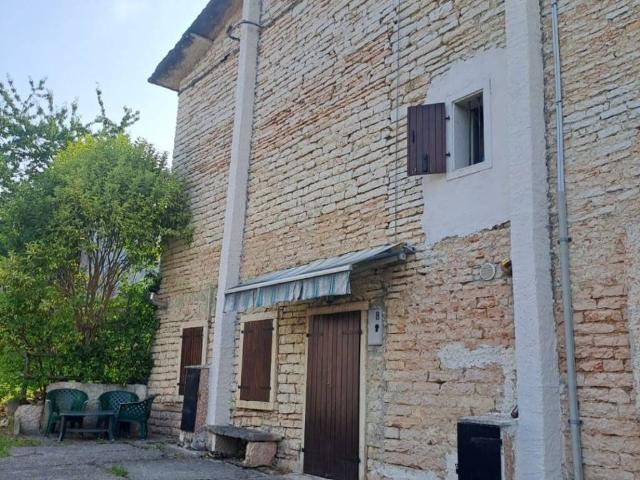 Rustico in vendita a Sant'anna D'alfaedo, Veneto