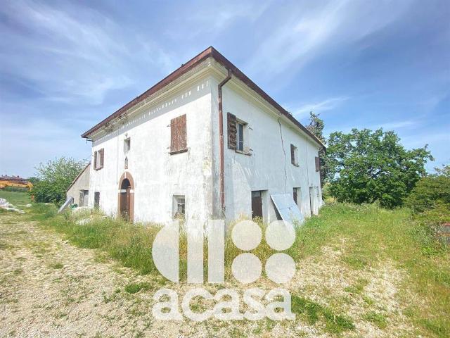 Rustico in vendita a Unione di comuni Valmarecchia, Santarcangelo Di