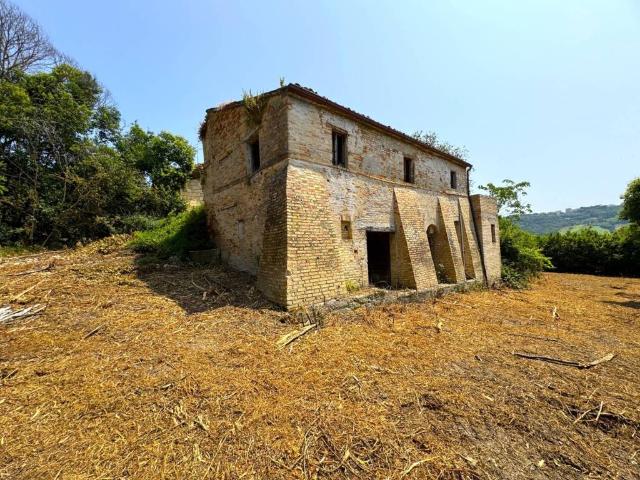 Rustico in vendita a Marche, Fermo