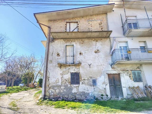 Rustico in vendita a Sant'eusanio Del Sangro, Abruzzo