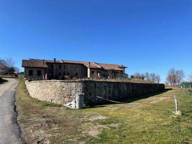 Rustico in vendita a Robini, Santo Stefano Belbo