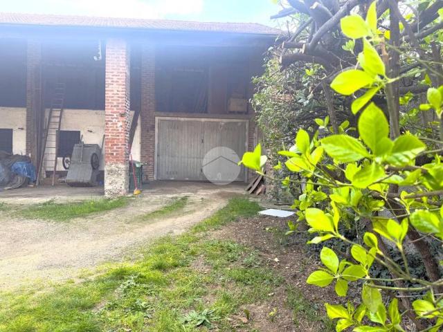 Rustico in vendita a Santo Stefano Ticino, Lombardia