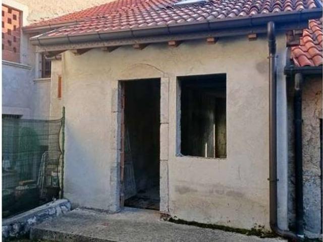 Rustico in vendita a Sant'omobono Imagna, Lombardia