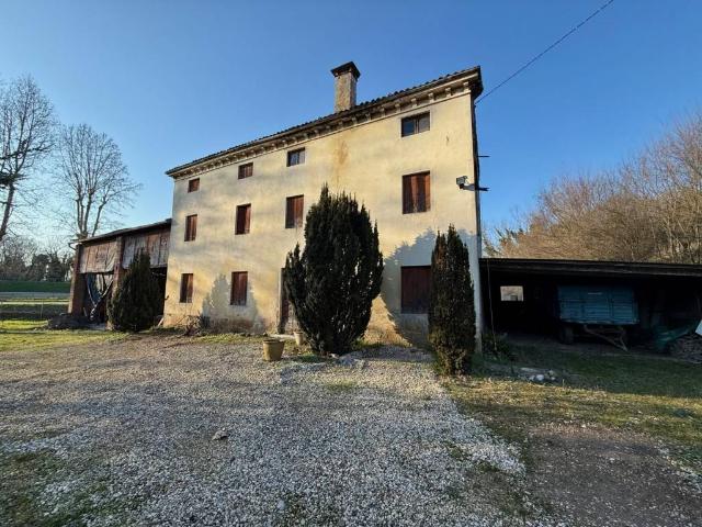 Rustico in vendita a Sarego, Veneto