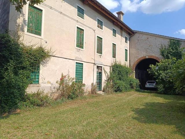 Rustico in vendita a Sarego, Veneto