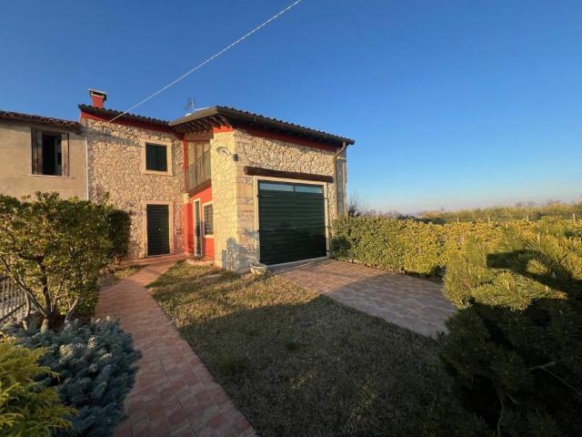 Rustico in vendita a Sarego, Veneto