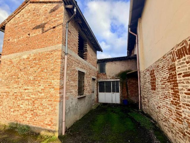 Rustico in vendita a Sarmato, Reggio Emilia