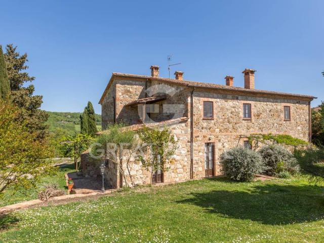 Rustico in vendita a Sarteano, Toscana