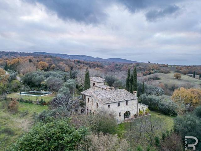Rustico in vendita a Sarteano, Toscana