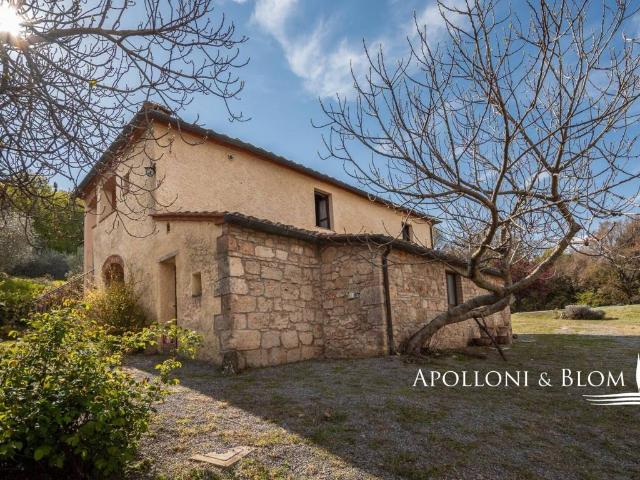 Rustico in vendita a Sarteano, Toscana