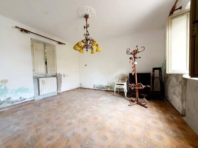 Rustico in vendita a San Lazzaro, Sarzana