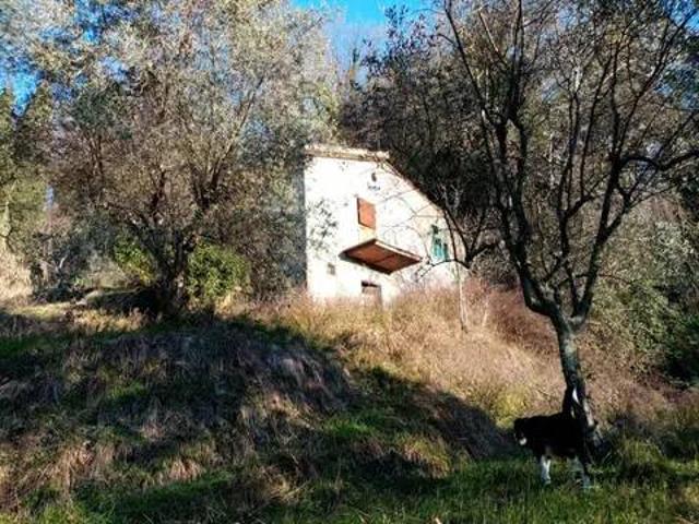 Rustico in vendita a Sarzana, Liguria
