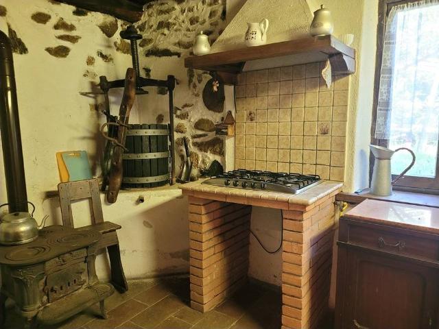 Rustico in vendita a Sassello, Liguria