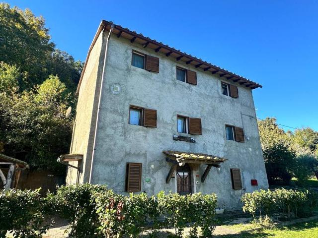 Rustico in vendita a Sassetta, Toscana