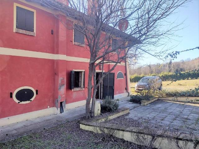 Rustico in vendita a Unione dei comuni Valli del Reno, Lavino e Samoggia, Sasso Marconi