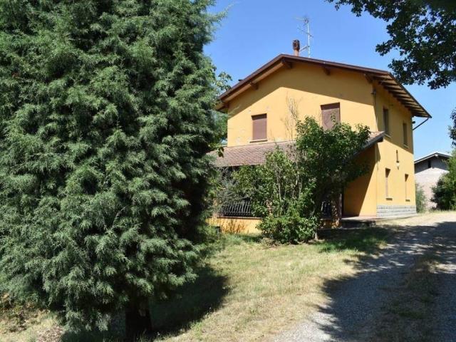 Rustico in vendita a Unione dei comuni Valli del Reno, Lavino e Samoggia, Sasso Marconi