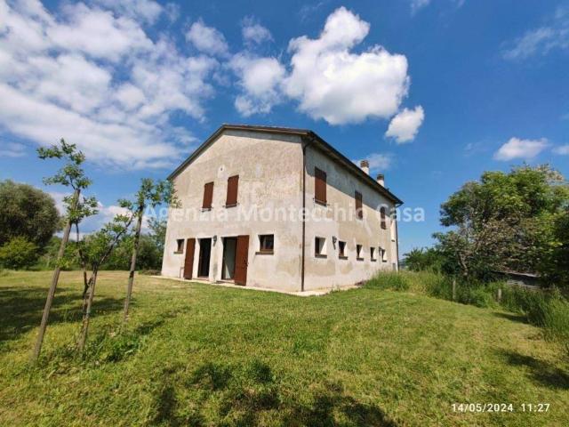 Rustico in vendita a Sassocorvaro Auditore, Marche