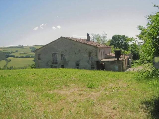 Rustico in vendita a Sassocorvaro Auditore, Marche