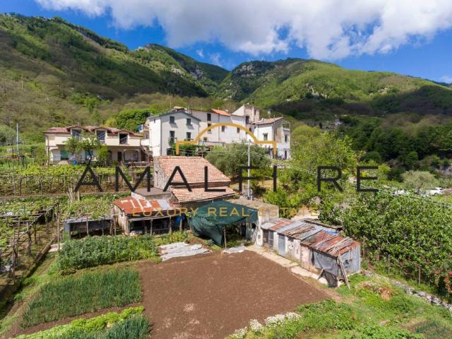 Rustico in vendita a Scala, Campania