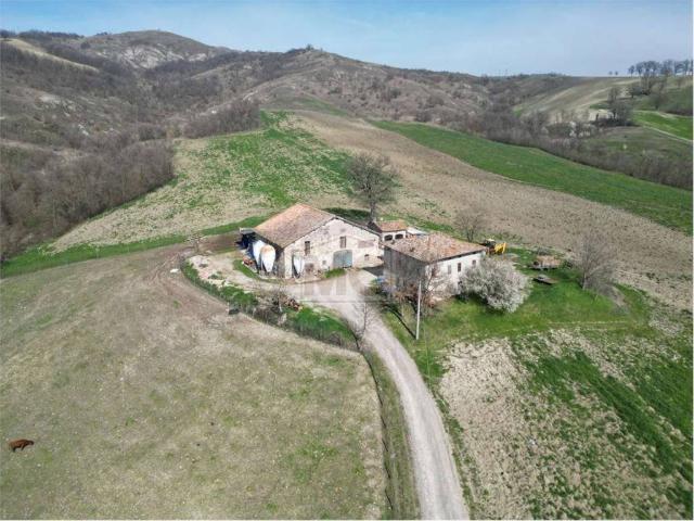 Rustico in vendita a Tresinaro - Secchia, Re