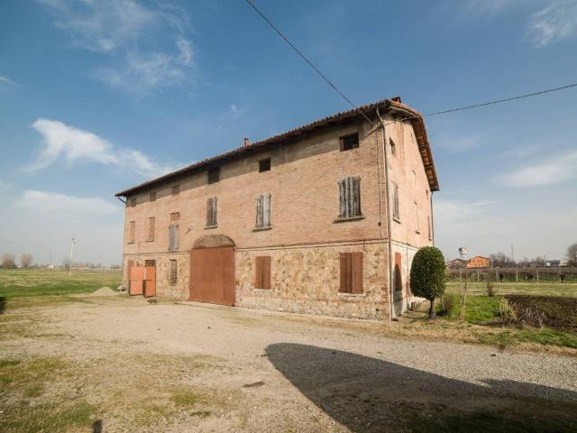 Rustico in vendita a Tresinaro - Secchia, Re