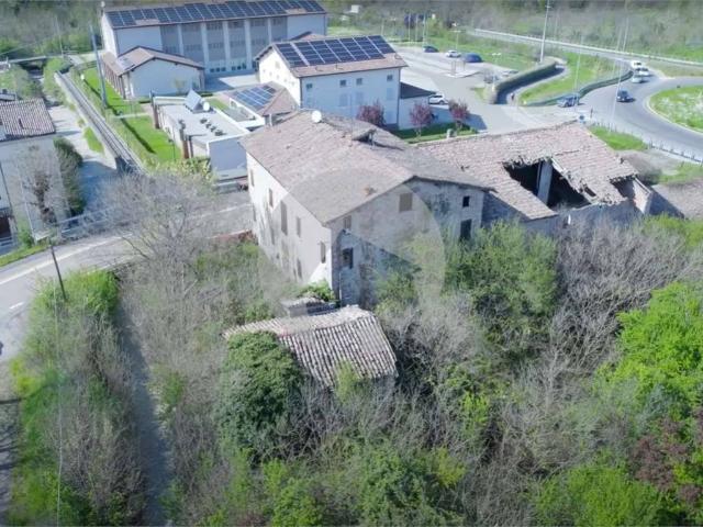 Rustico in vendita a Tresinaro - Secchia, Re