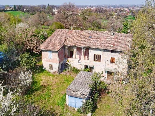 Rustico in vendita a Tresinaro - Secchia, Re