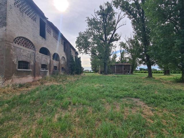 Rustico in vendita a Tresinaro - Secchia, Re
