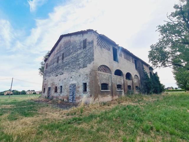 Rustico in vendita a Tresinaro - Secchia, Re