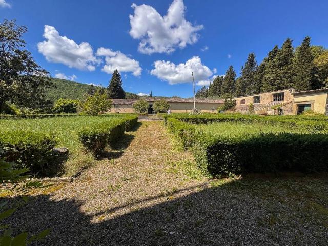 Rustico in vendita a Scandicci, Toscana