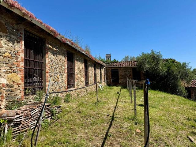 Rustico in vendita a Scandicci, Toscana