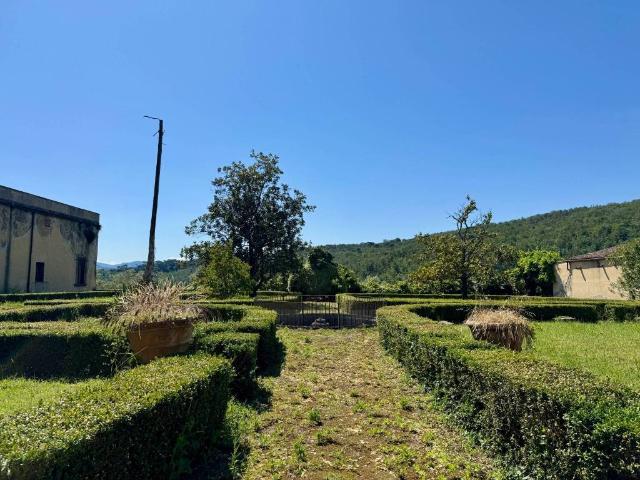 Rustico in vendita a Scandicci, Toscana