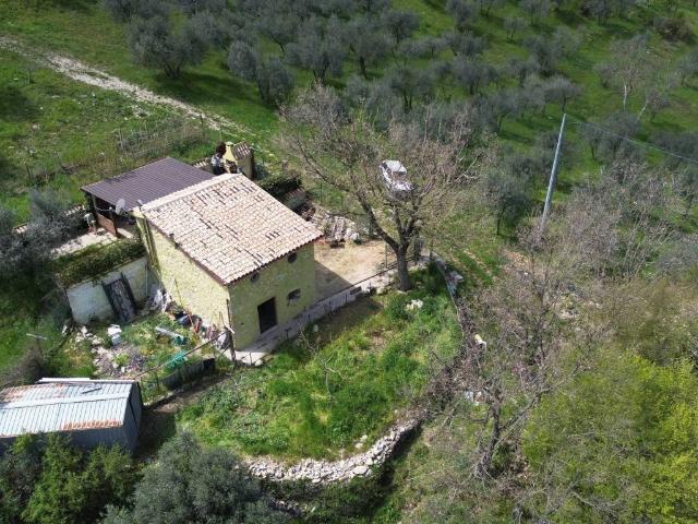 Rustico in vendita a Poggio Nativo, Lazio
