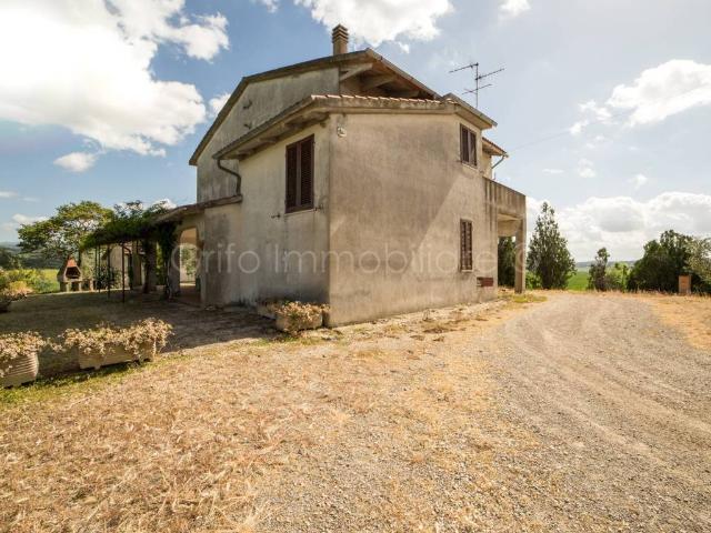 Rustico in vendita a Scansano, Toscana