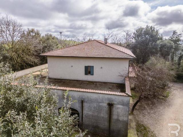 Rustico in vendita a Montiano, Magliano In Toscana