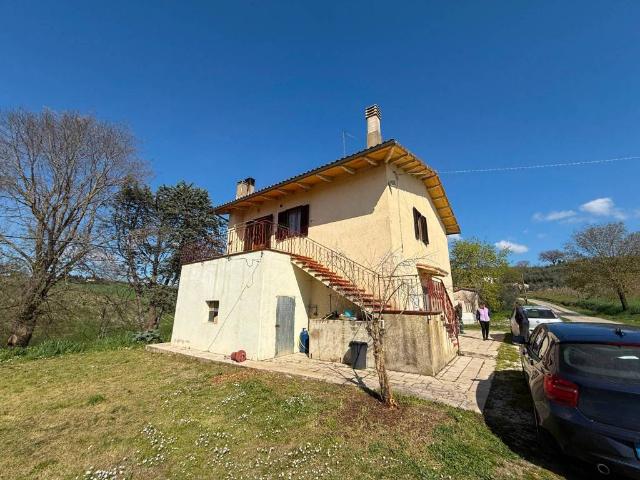 Rustico in vendita a Pomonte, Scansano