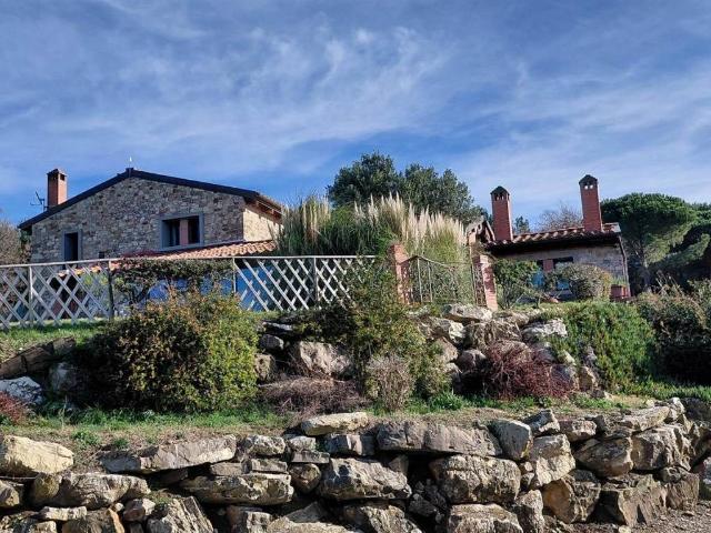 Rustico in vendita a Scansano, Toscana