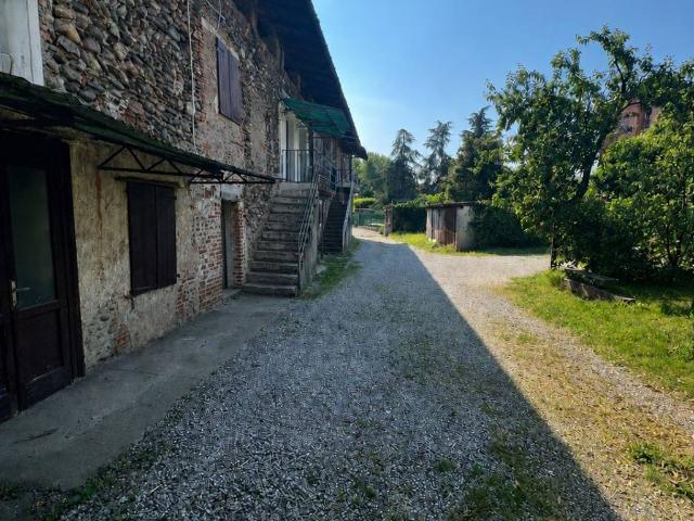 Rustico in vendita a Scanzorosciate, Lombardia