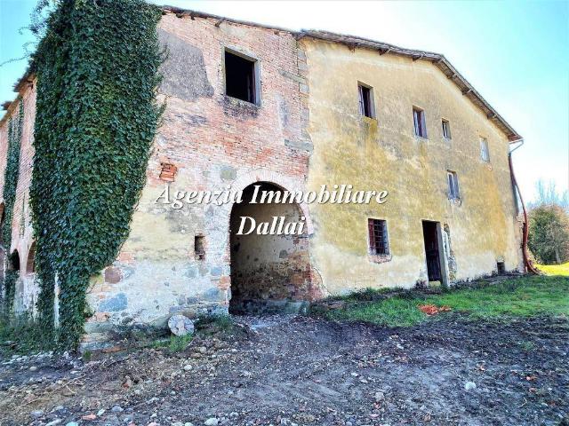 Rustico in vendita a Scarperia e San Piero, Scarperia