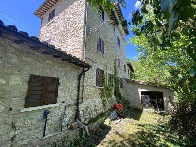 Rustico in vendita a Scheggino, Umbria