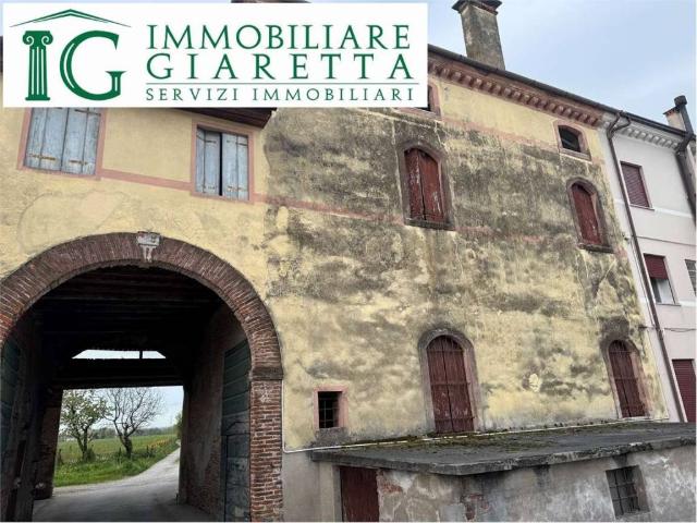 Rustico in vendita a Schiavon, Veneto