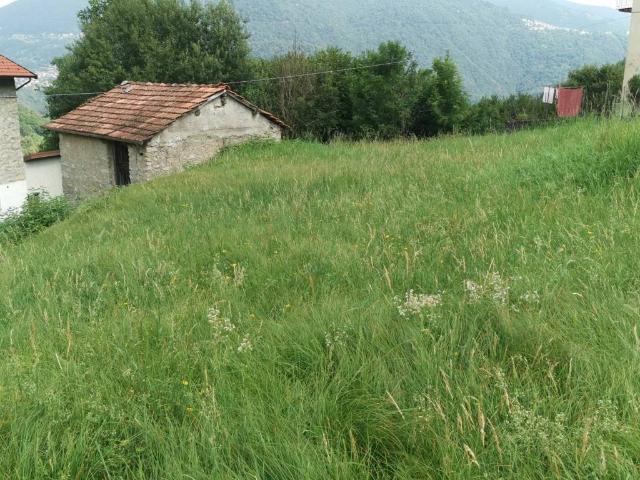 Rustico in vendita a Schignano, Lombardia