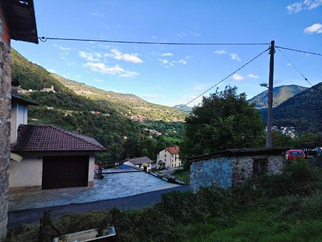 Rustico in vendita a Schignano, Lombardia